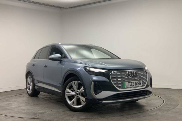 Audi Q4 e-tron Q4  S line 40 e-tron  150,00 kW 4x4 vehicle Electric Geyser blue, metallic