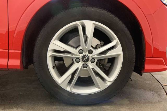 2021 Audi Q3 1.5 S line 35 TFSI  150 PS 6-speed