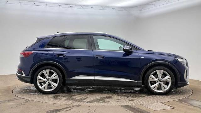 2022 Audi Q4 e-tron S line 35  125,00 kW