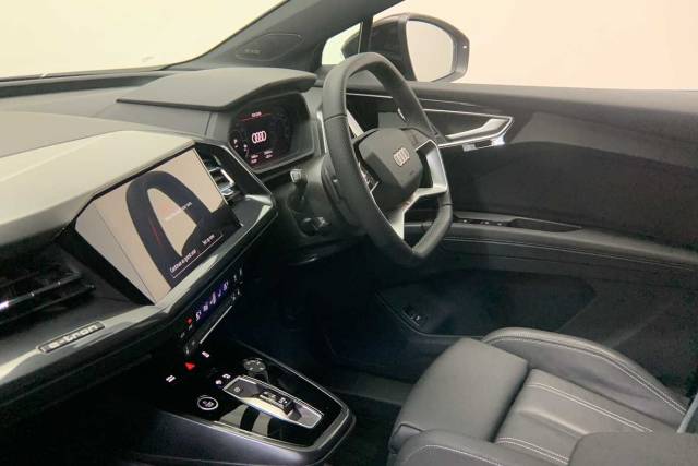 2024 Audi Q4 Sportback e-tron Black Edition 50 quattro 220,00 kW