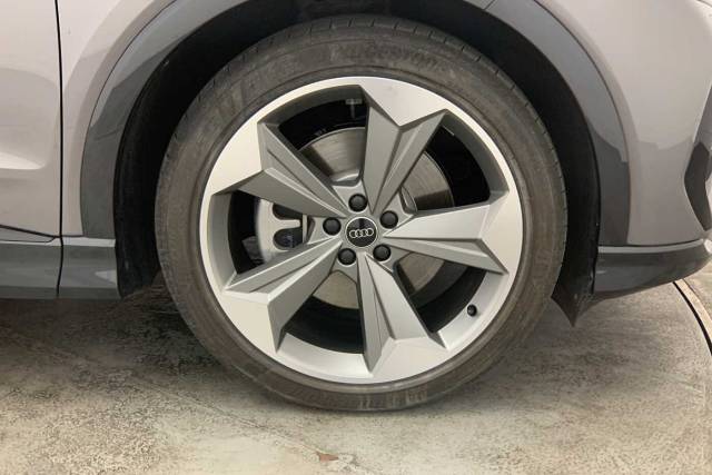 2024 Audi Q4 Sportback e-tron Black Edition 50 quattro 220,00 kW