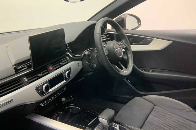 2024 Audi A5 Sportback 2.0 S line 40 TDI quattro 204 PS S tronic