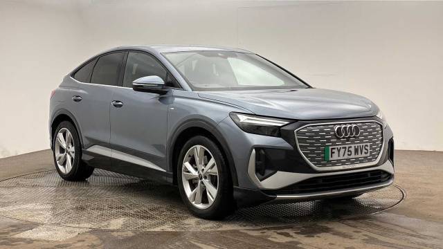 Audi Q4 Sportback e-tron S line 45  210,00 kW 4x4 vehicle Electric Geyser blue, metallic