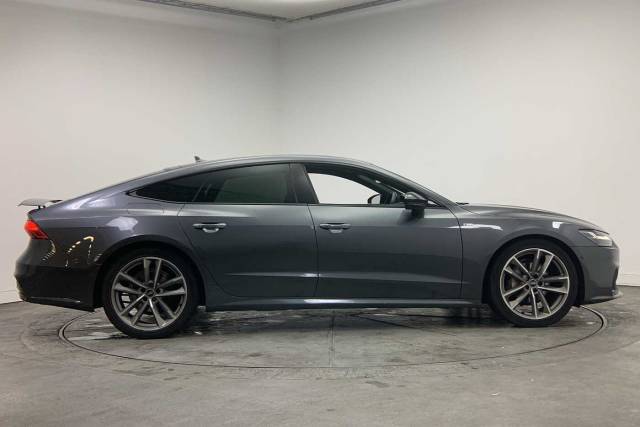 2022 Audi A7 Sportback 2.0 Black Edition 40 TDI quattro 204 PS S tronic