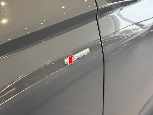Audi Q6 Sportback e-tron AUDI Q6 Sportback Black Edition e-tron performance 225,00 kW