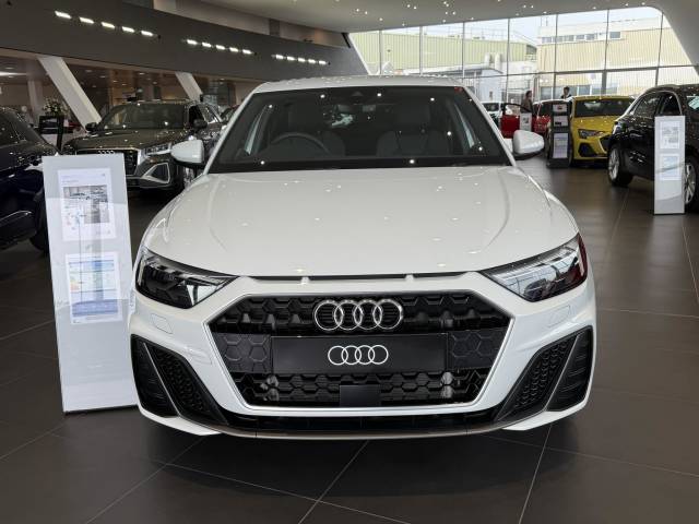 2026 Audi A1 Sportback 1.0 AUDI A1 Sportback S line 25 TFSI 95 PS S tronic