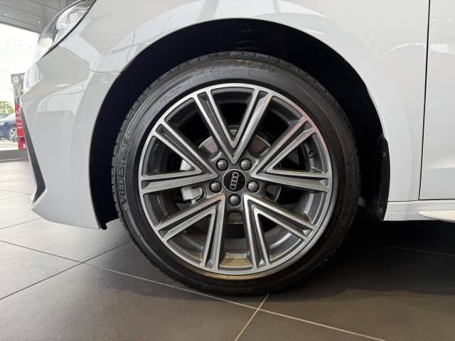2026 Audi A1 Sportback 1.0 AUDI A1 Sportback S line 25 TFSI 95 PS S tronic