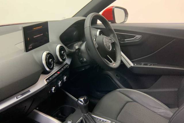 2023 Audi Q2 1.5 (O) S line 35 TFSI  150 PS S tronic