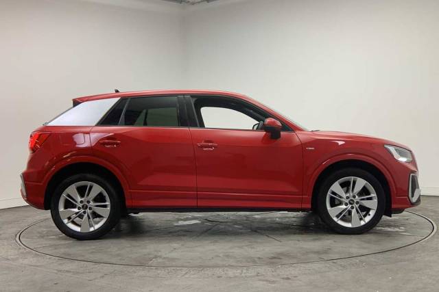 2023 Audi Q2 1.5 (O) S line 35 TFSI  150 PS S tronic