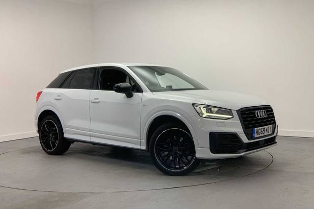 Audi Q2 1.5 Black Edition 35 TFSI  150 PS S tronic Hatchback Petrol Glacier White Metallic