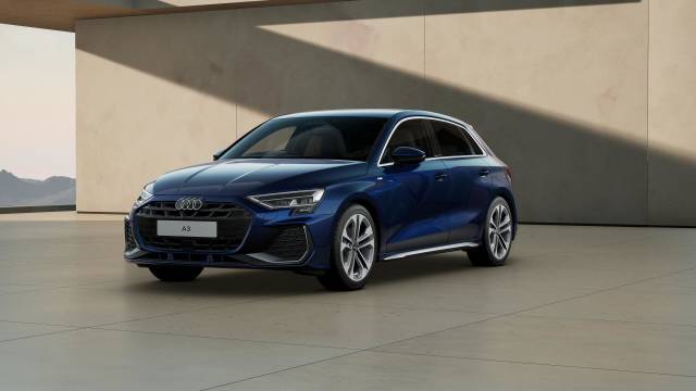 Audi A3 Sportback AUDI A3 Sportback S line TFSI 150 PS S tronic Sportback Petrol Navarra blue, metallic