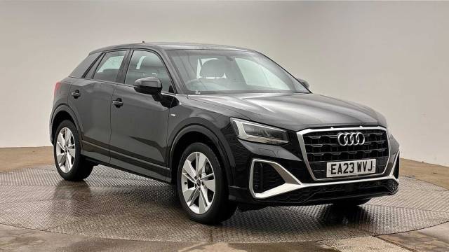 Audi Q2 1.5 S line 35 TFSI  150 PS S tronic 4x4 vehicle Petrol Mythos black, metallic