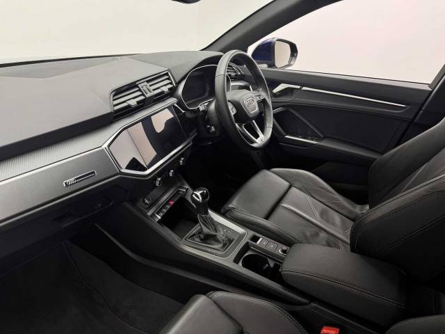 2024 Audi Q3 2.0 S line 35 TDI  150 PS S tronic