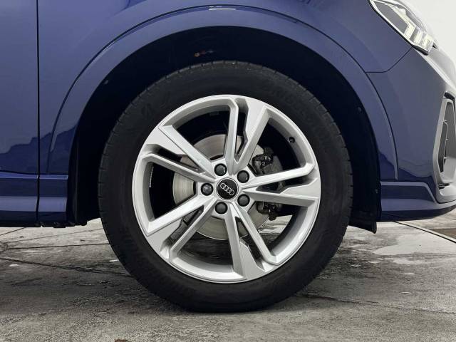 2024 Audi Q3 2.0 S line 35 TDI  150 PS S tronic