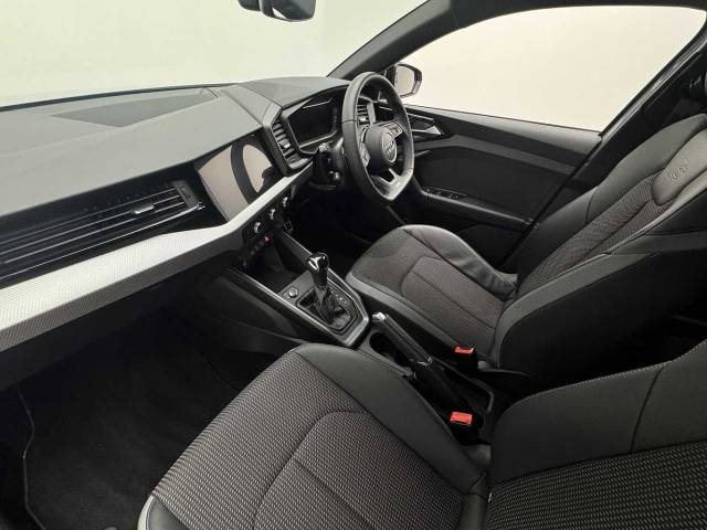 2024 Audi A1 Sportback 1.0 Black Edition 30 TFSI  116 PS S tronic