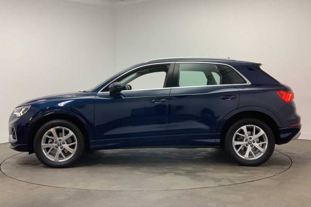 2020 Audi Q3 2.0 Sport 35 TDI quattro 150 PS 6-speed