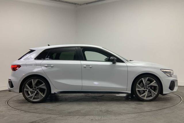 2023 Audi S3 Sportback 2.0 Black Edition TFSI  310 PS S tronic