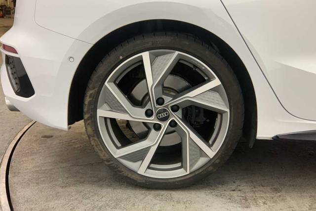 2023 Audi S3 Sportback 2.0 Black Edition TFSI  310 PS S tronic