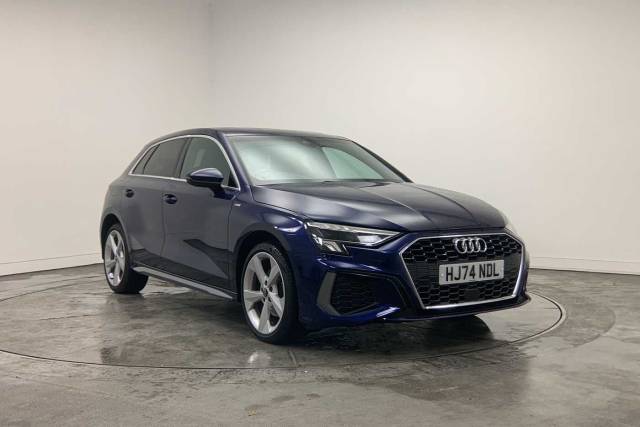 Audi A3 Sportback 1.4 S line 40 TFSI e  204 PS S tronic Hatchback Hybrid Navarra blue, metallic