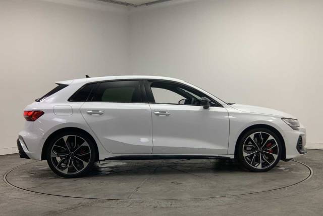 2025 Audi S3 Sportback 2.0 Black Edition TFSI  333 PS S tronic