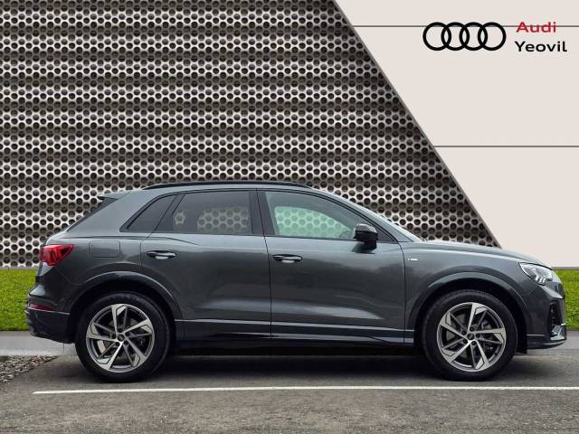 2024 Audi Q3 2.0 (O) Black Edition 40 TFSI quattro 190 PS S tronic