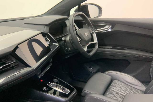 2023 Audi Q4 Sportback e-tron (O) Vorsprung 40  150,00 kW
