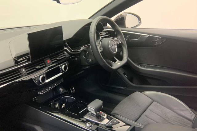 2024 Audi A5 Coupe 2.0 Coup- Black Edition 35 TFSI  150 PS S tronic