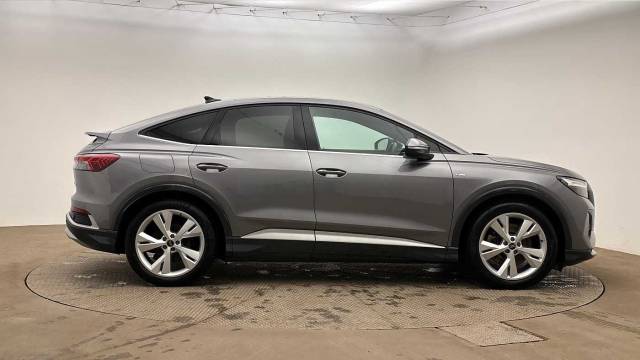 2023 Audi Q4 Sportback e-tron S line 40  150,00 kW