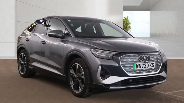 Audi Q4 Sportback e-tron (S) S line 40  150,00 kW 4x4 vehicle Electric Typhoon grey, metallic