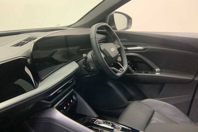 2025 Audi Q5 2.0 SUV S line TFSI quattro 204 PS S tronic