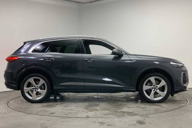 2025 Audi Q5 2.0 SUV S line TFSI quattro 204 PS S tronic