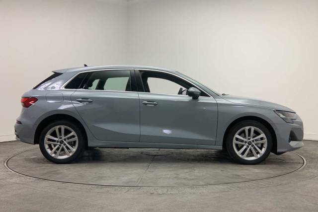 2026 Audi A3 Sportback 1.5 Sport TFSI e  204 PS S tronic
