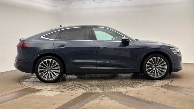 2023 Audi Q8 e-tron Sportback S line 55 e-tron quattro 300,00 kW