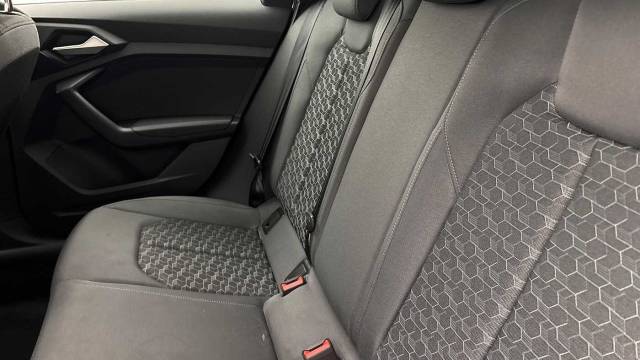 2024 Audi A1 Sportback 1.0 Sport 30 TFSI  116 PS 6-speed