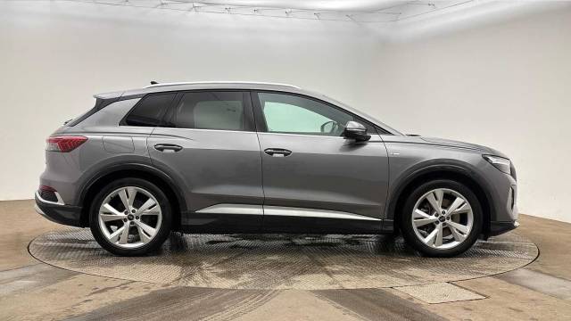 2023 Audi Q4 e-tron (O) S line 40  150,00 kW