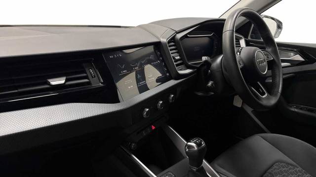 2023 Audi A1 Sportback 1.0 Sport 25 TFSI  95 PS 5-speed