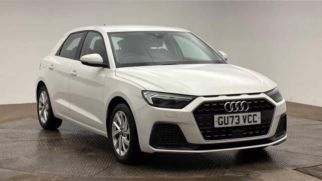Audi A1 Sportback 1.0 Sport 25 TFSI  95 PS 5-speed Hatchback Petrol Shell white, solid