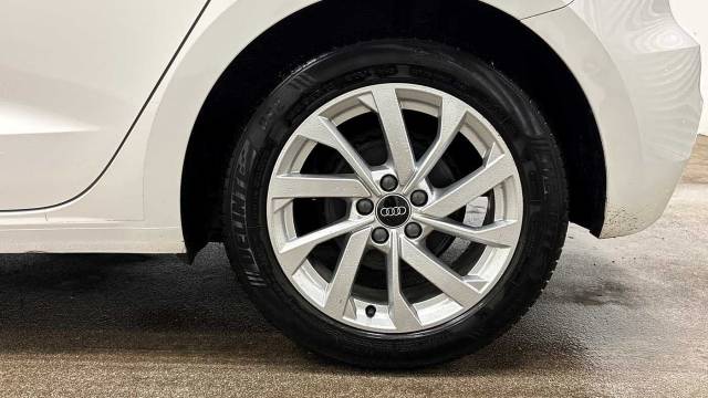 2023 Audi A1 Sportback 1.0 Sport 25 TFSI  95 PS 5-speed