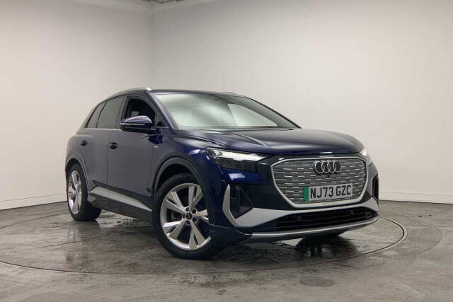 Audi Q4 e-tron S line 40  150,00 kW 4x4 vehicle Electric Navarra blue, metallic