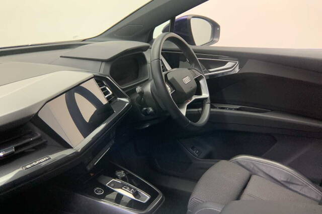 2023 Audi Q4 e-tron S line 40  150,00 kW