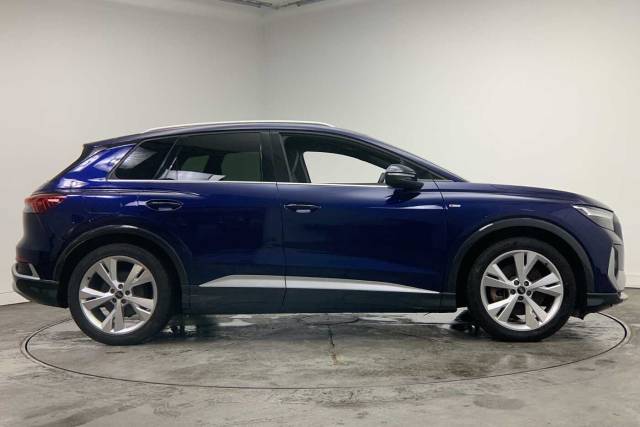 2023 Audi Q4 e-tron S line 40  150,00 kW