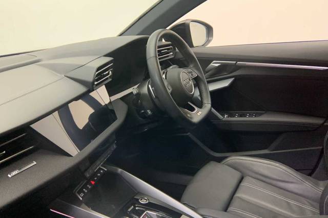 2024 Audi A3 Saloon 1.5 Black Edition 35 TFSI  150 PS S tronic