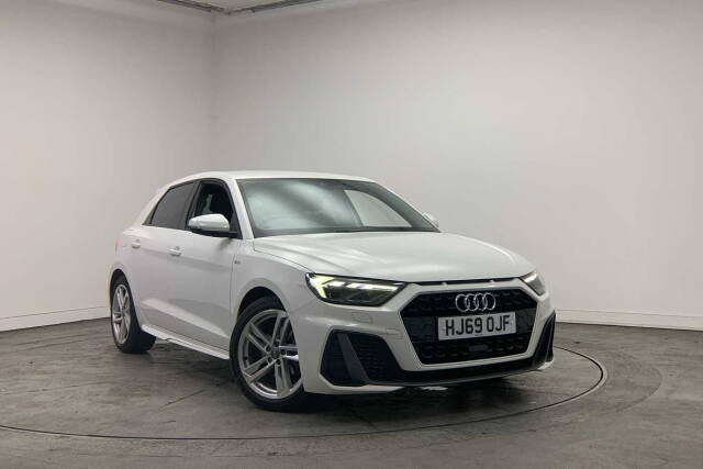 Audi A1 Sportback 1.0 S line 30 TFSI  116 PS 6-speed Hatchback Petrol Cortina White