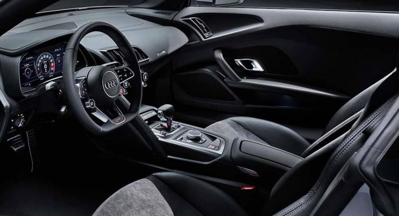 Audi R8 leather sits