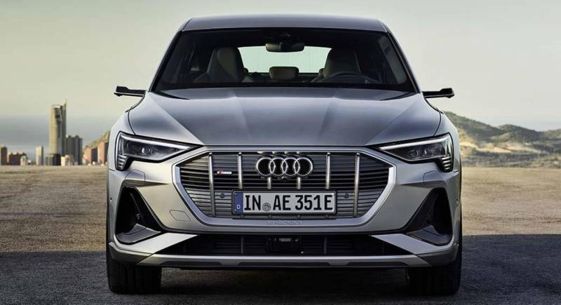 Audi e-tron Sportback safety features