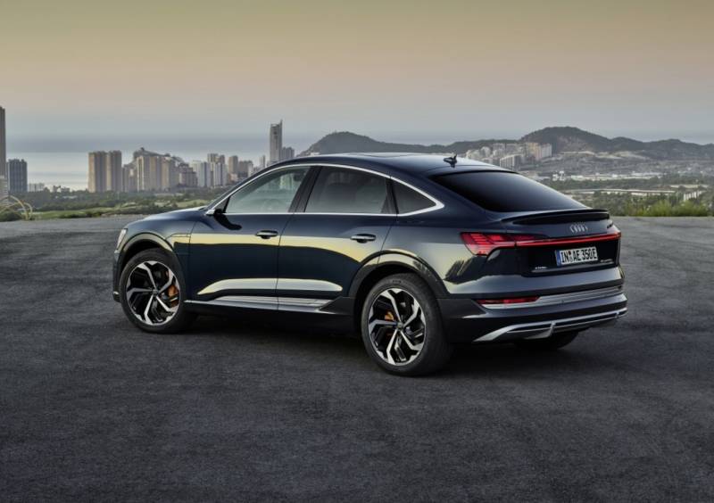 Audi e-tron Sportback 55 rapid charge