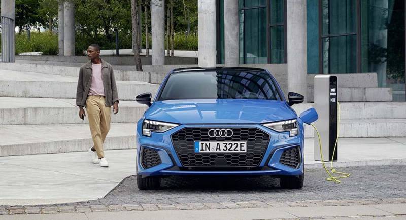 A3 Sportback 40 TFSI e blue