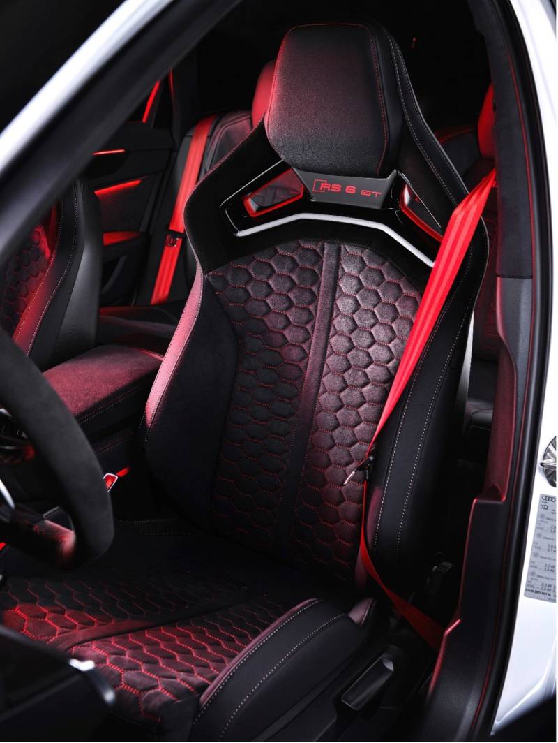 Audi RS 6 Avant GT Bucket seats