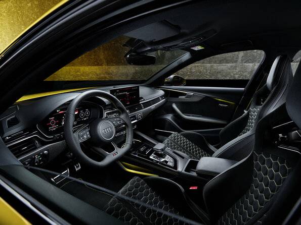 RS 4 Avant edition 25 years matt carbon twill inlays